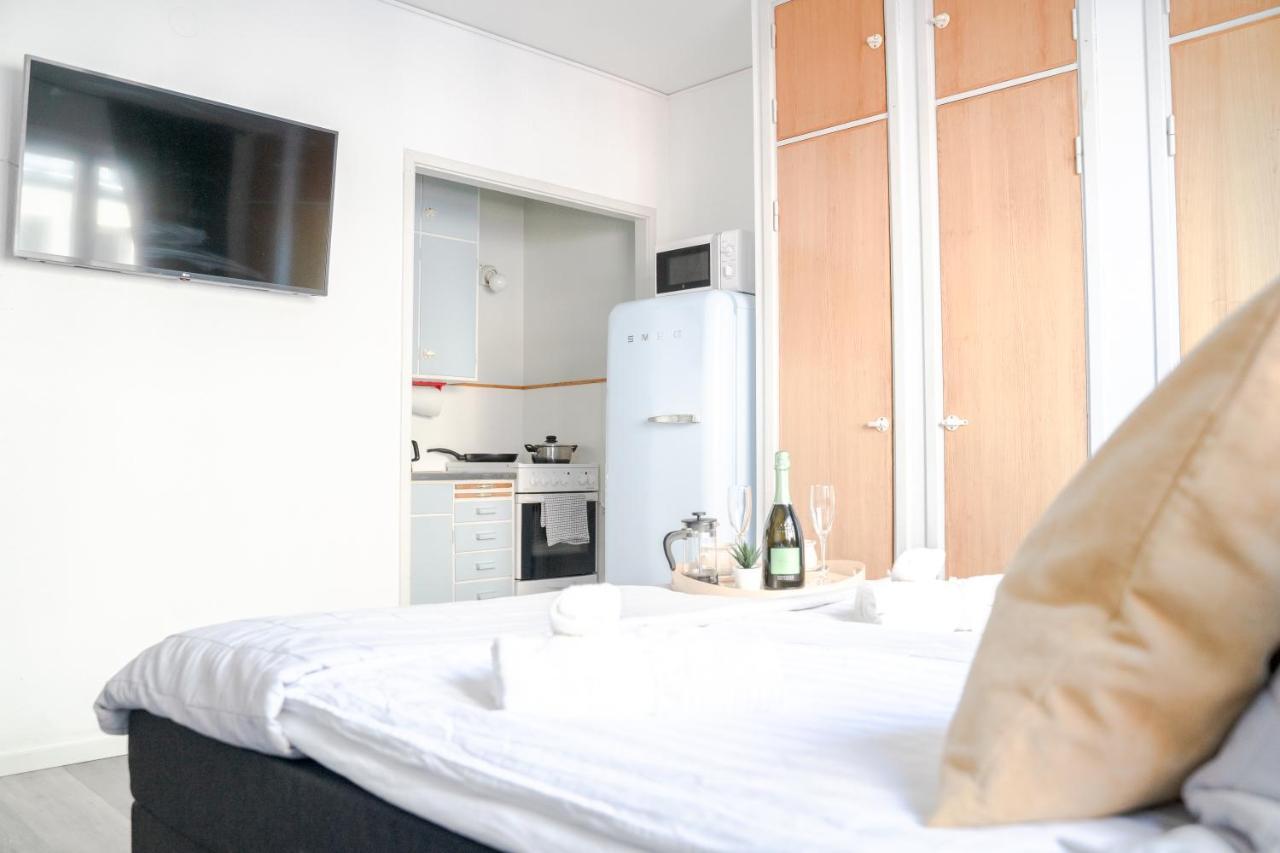 Studio Apartment In The Heart Of Jakobstad Exterior foto